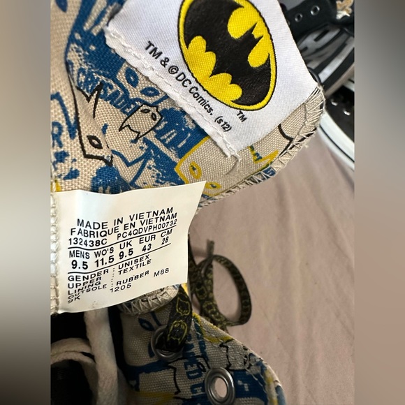Converse x DC Batman High Tops NWT - Picture 6 of 10